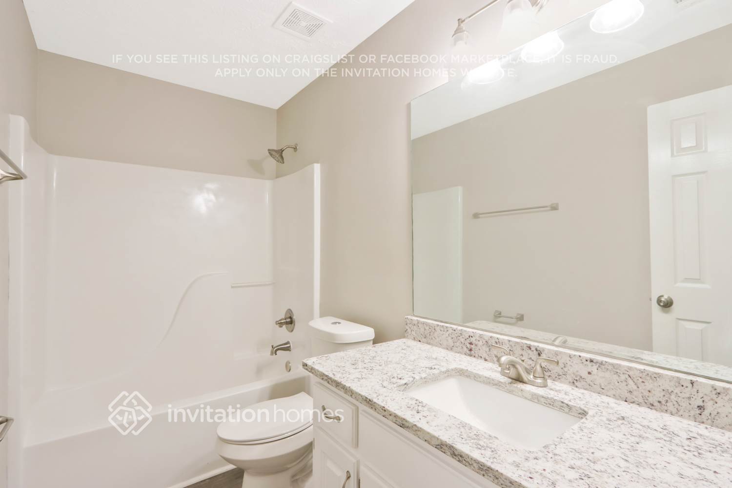 Building Photo - 415 Cambridge Way