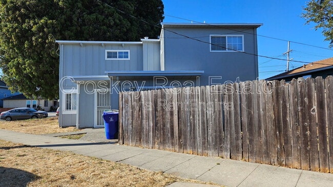 Primary Photo - 314 Beck St