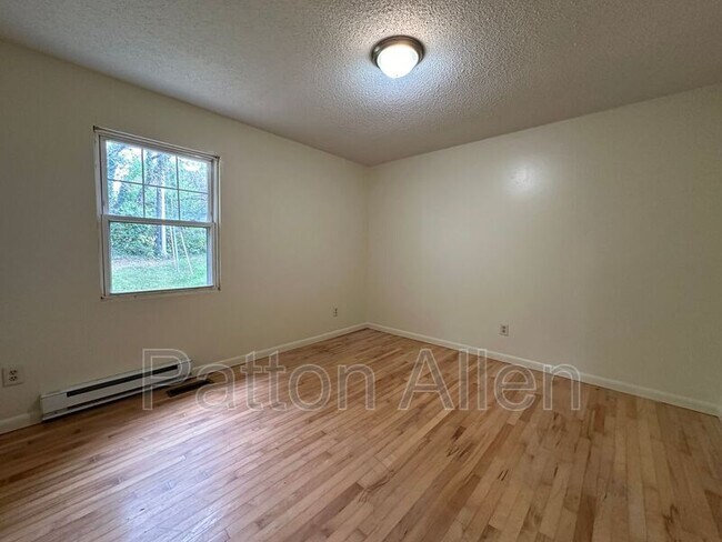 Building Photo - 74 Buffalo St