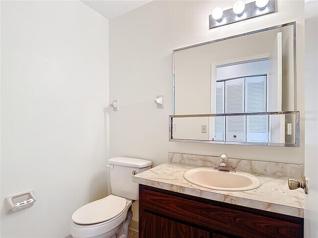 Building Photo - 467 Hunter Cir