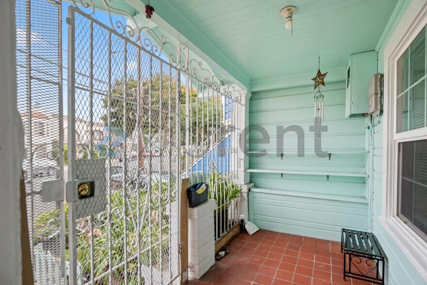 Building Photo - 130 Templeton Ave