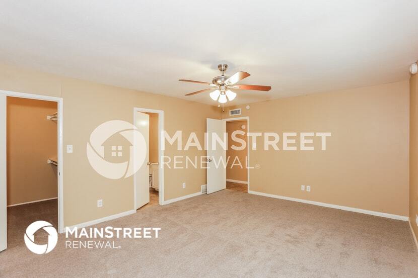 Building Photo - 6515 Forestview Dr