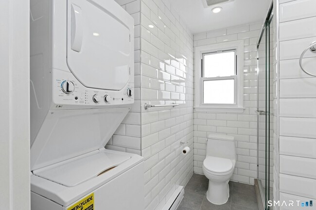 Building Photo - 22 Hackett Cir N