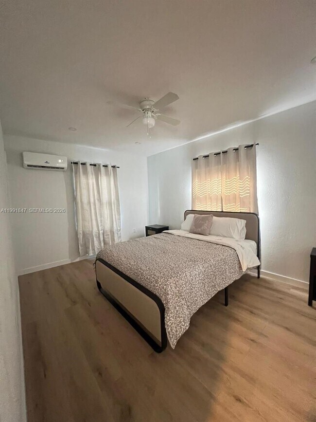 Building Photo - 2315 Taylor St