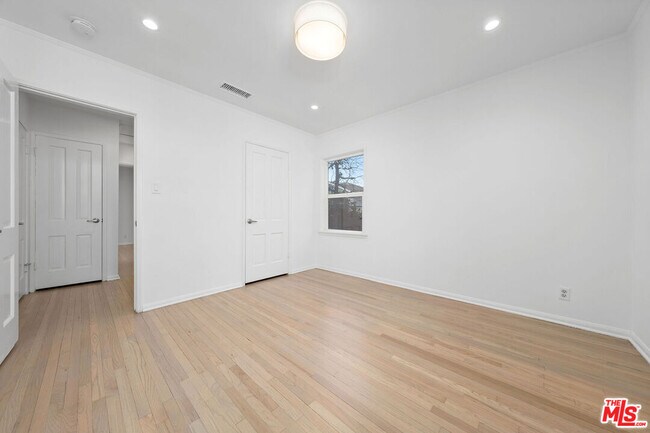 Building Photo - 11347 Cashmere St