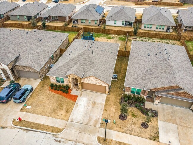 Building Photo - 1225 Bosque Ln