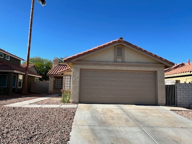 Building Photo - Fabulous 3 bedroom  Home