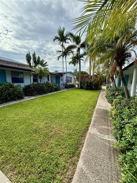 Building Photo - 3210 Canal Dr