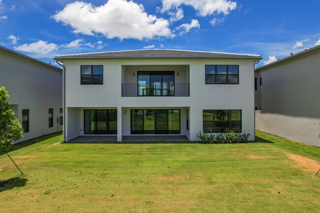 Building Photo - 9451 Riverside Pk Dr