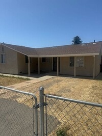 Building Photo - Great 2 Bedrooms 1 Bath