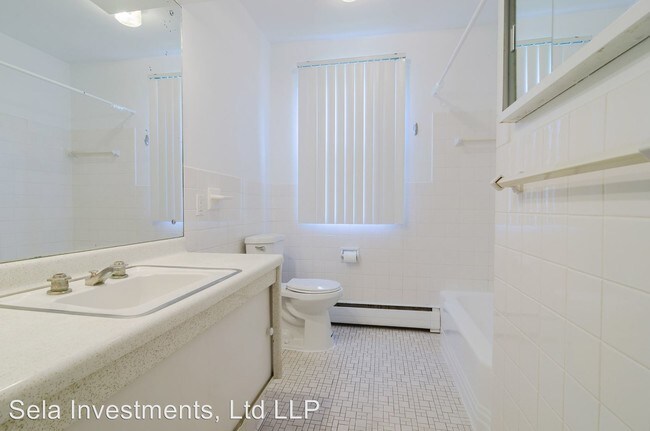 Building Photo - 3520 Aquila Cir