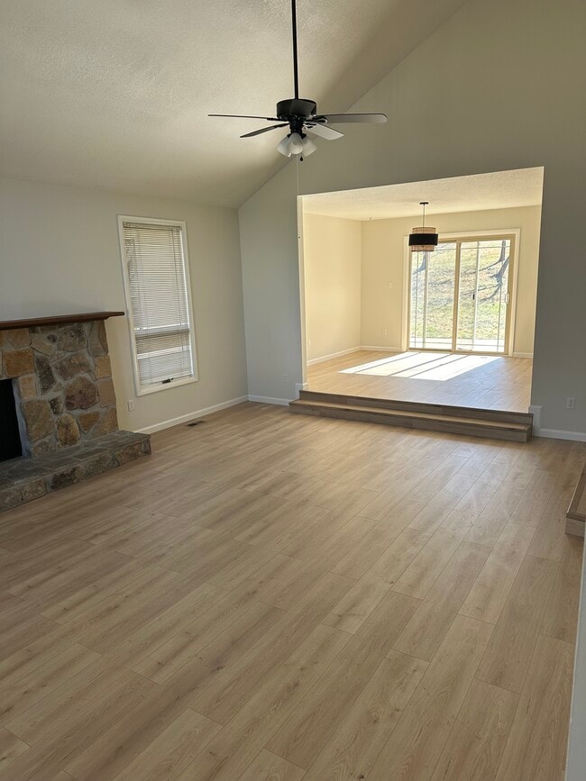 Building Photo - 517 Augusta National Way