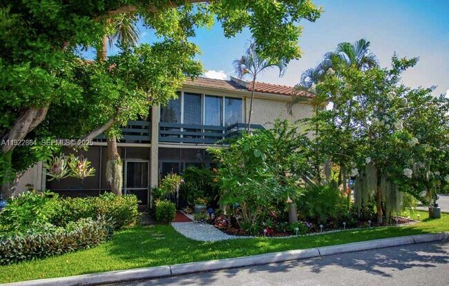 Building Photo - 5234 NE 6th Ave