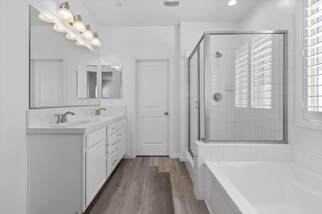 Building Photo - 14222 Barbon Beck Ave