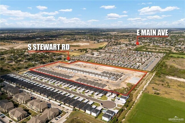 Building Photo - 17 W Harrison Ave