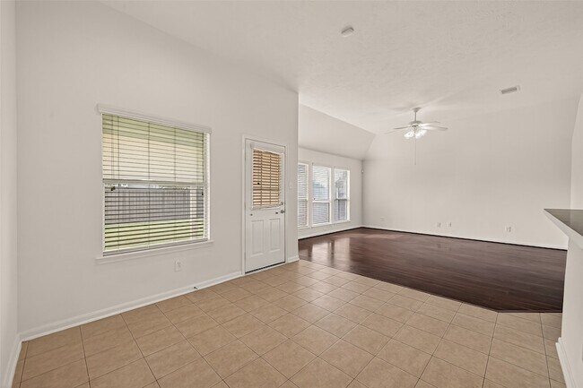 Building Photo - 9202 Sorrell Hollow Ln