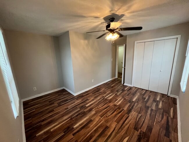 Building Photo - 1111 Emmett St