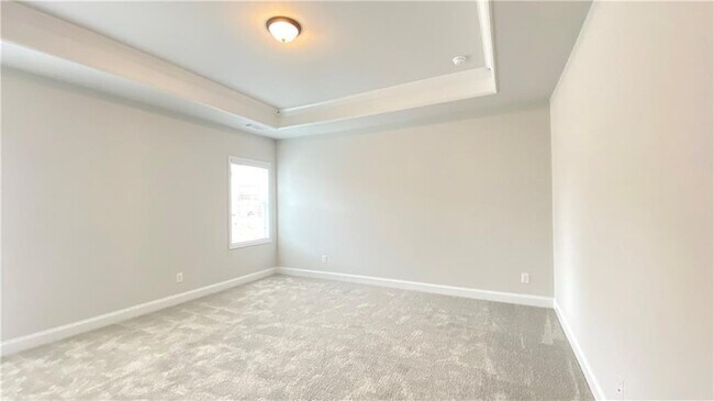 Building Photo - 4591 Silver Oak Dr SW