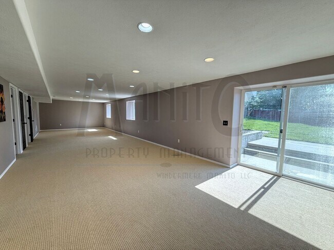Building Photo - Sprawling Mead Home