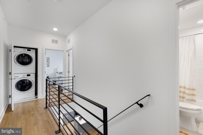 Building Photo - 1341 N Marston St