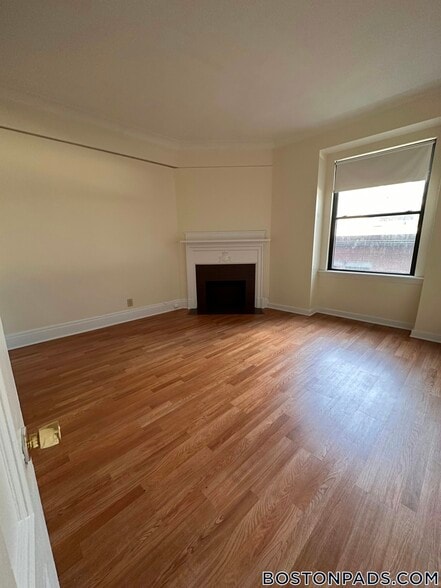 Building Photo - 62 Boylston St