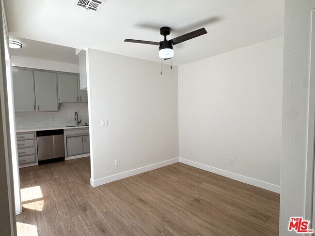 Building Photo - 9939 Topanga Canyon Blvd