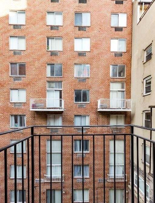 Building Photo - 219 E 23rd St