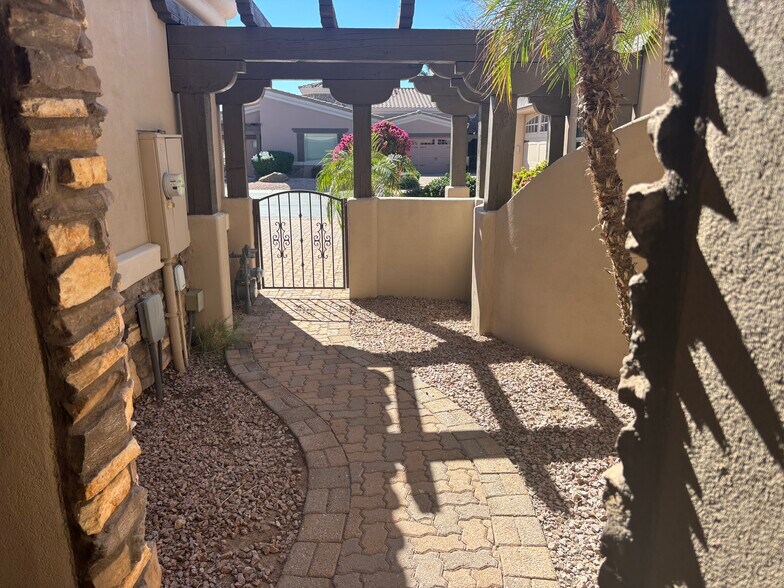 Building Photo - 6202 E McKellips Rd