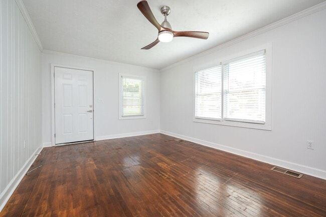 Building Photo - 111 Mt Eustis St