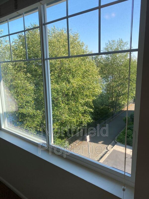 Building Photo - 3421 31st Dr