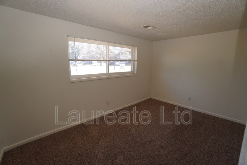 Building Photo - 8589 W Fair Ave