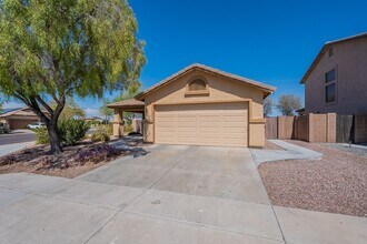 Building Photo - Stunning 4-Bedroom, 1.75-Bath Home Near South Mountain Section 8 Welcome