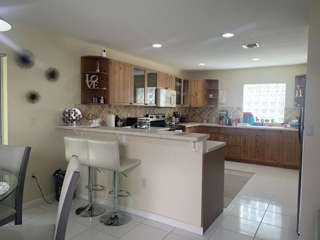 Building Photo - 5605 Rambler Rose Way