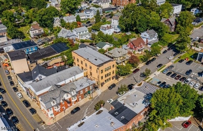 Building Photo - 110 Cornelia St