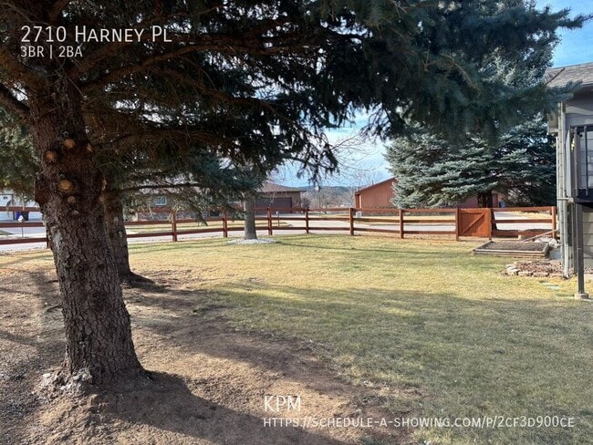 Building Photo - 2710 Harney Pl