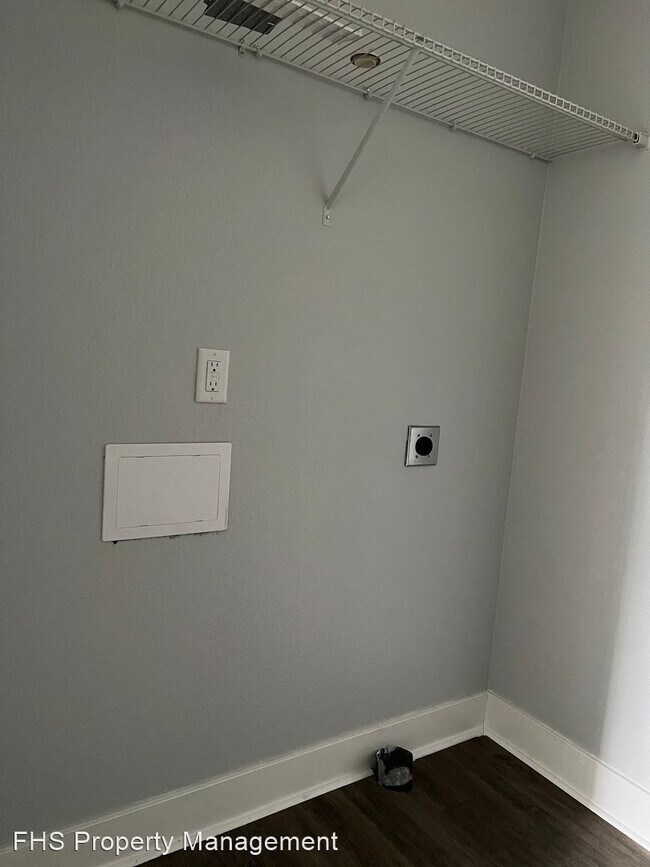 Building Photo - 3 br, 1 bath House - 3222 N Howard Unit B