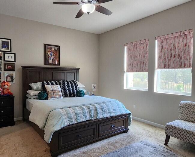 Building Photo - 2500 sq ft home in the Stonebrook area of ...
