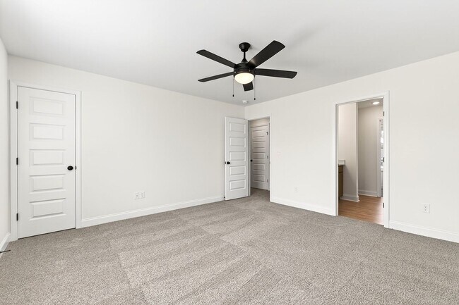 Building Photo - Modern and Charming 3-Bedroom Cul-de-Sac Home in Clayton!