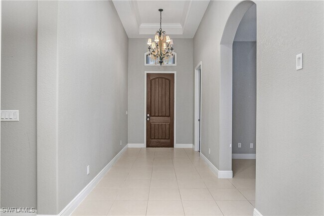 Building Photo - 1558 Serrano Cir