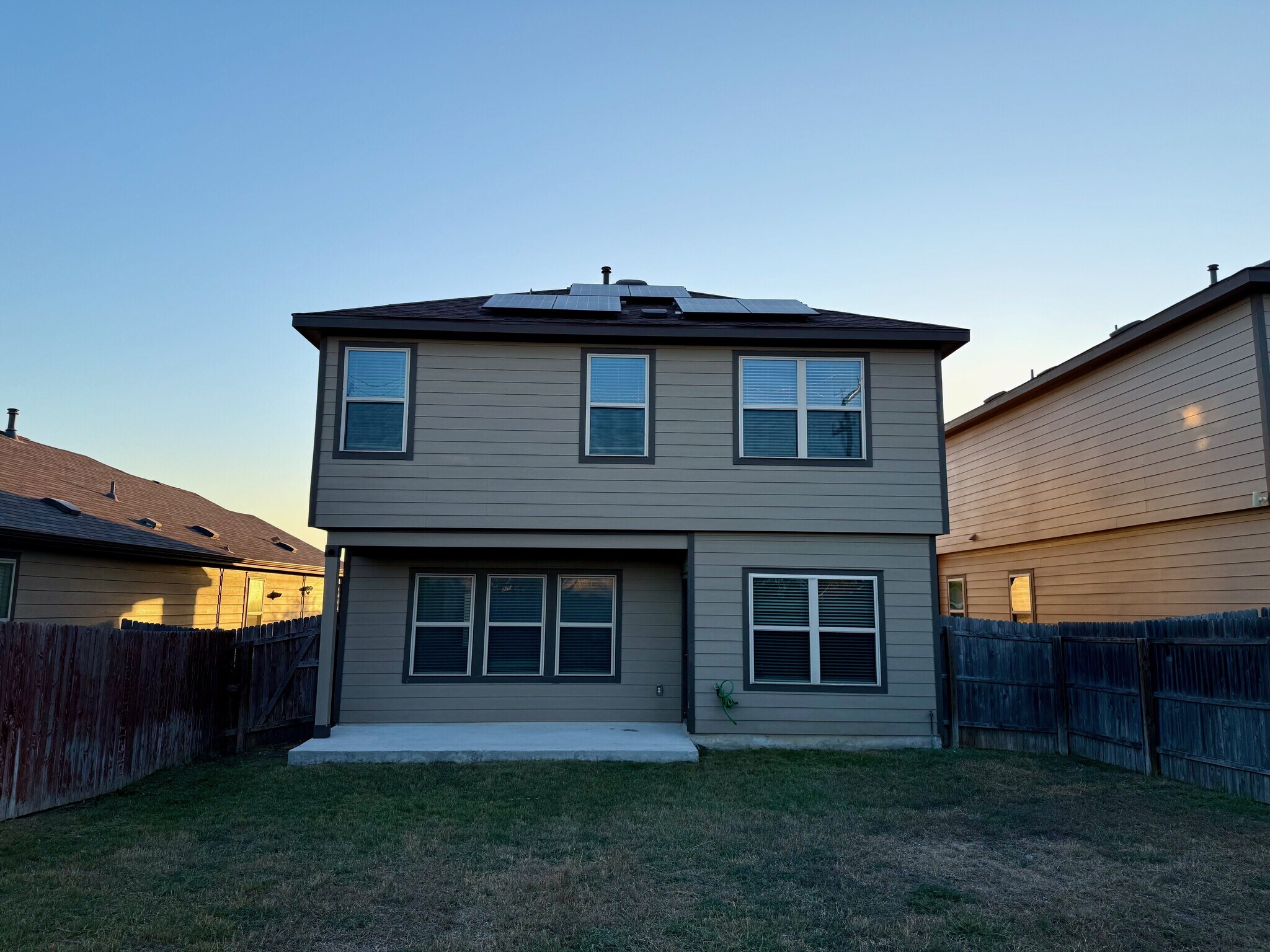 Building Photo - 7130 Cozy Run