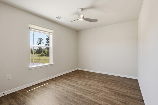 Building Photo - 9738 Champion Heavens Dr