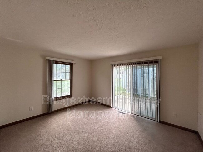 Building Photo - 1634 Tamworth Cir