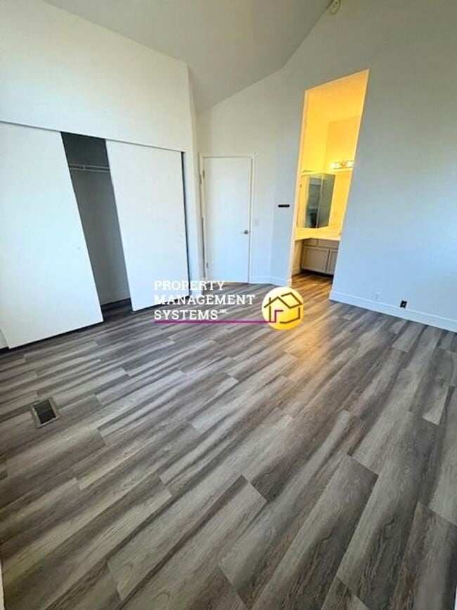 Building Photo - 2 Bedroom Condo in Taylorsville!