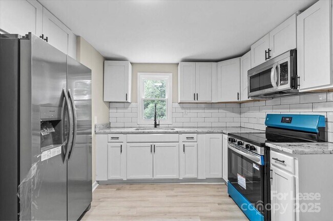 Building Photo - 2519 Marble St