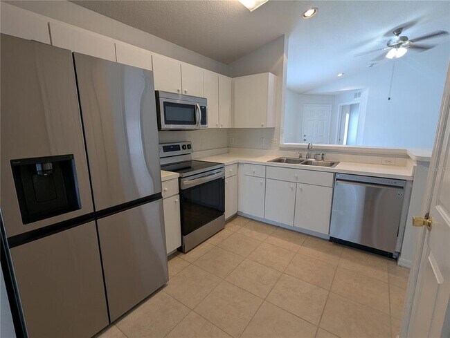 Building Photo - 5000 Anclote River St