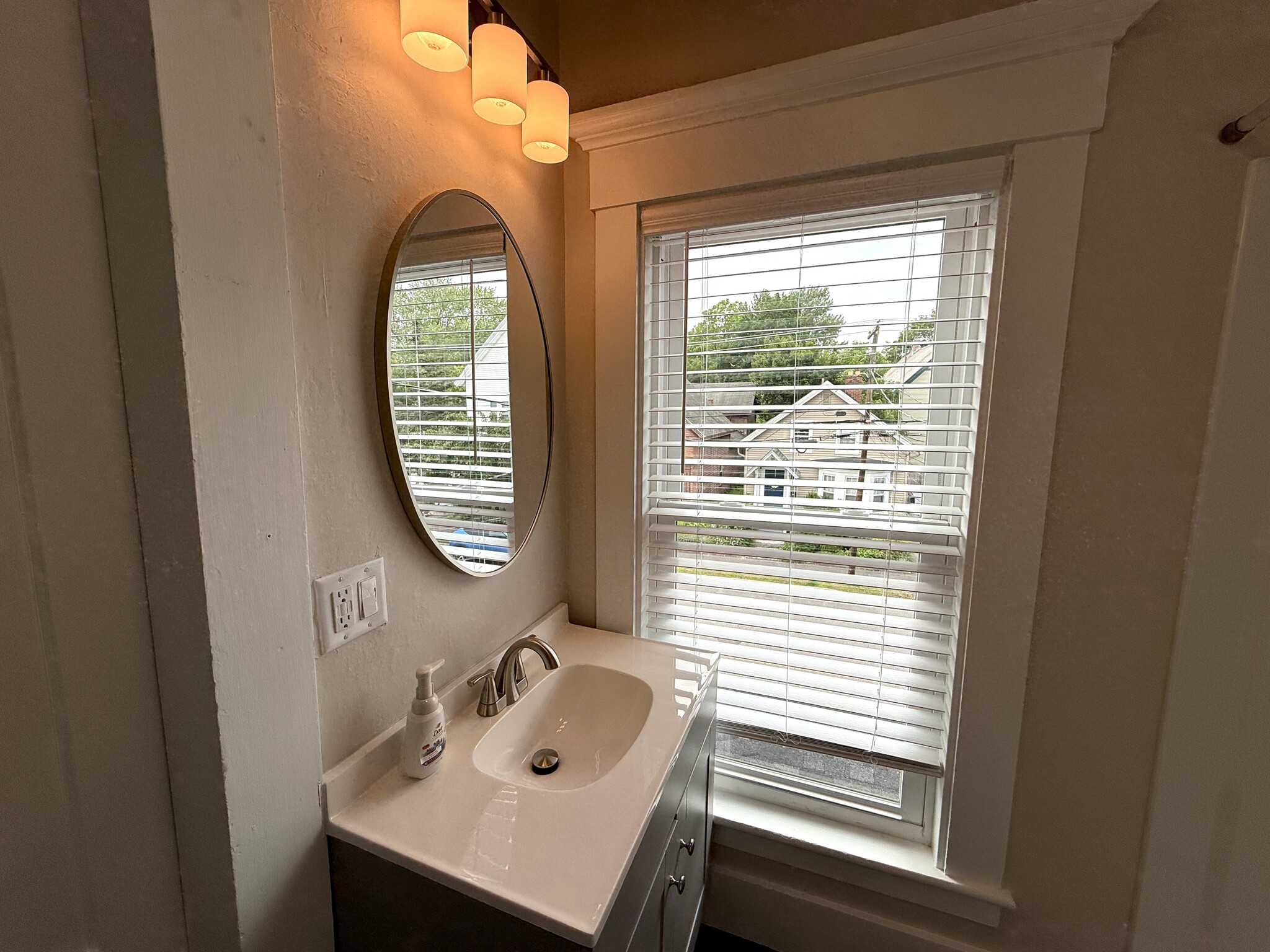 Bathroom 2 (primary) - 111 S State St
