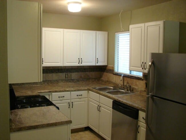 Building Photo - 4715 Red River St