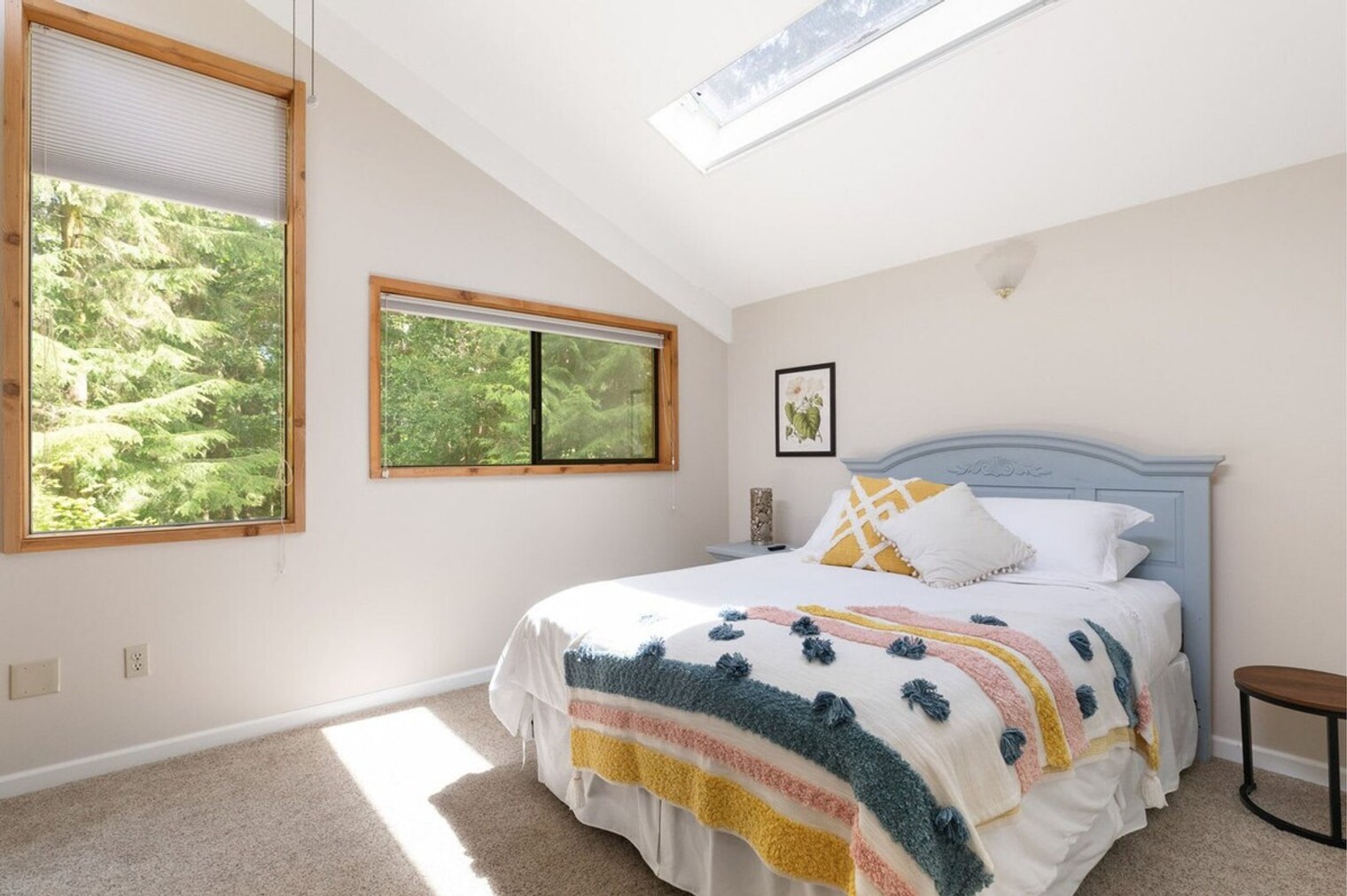 Building Photo - 901 Center St NE