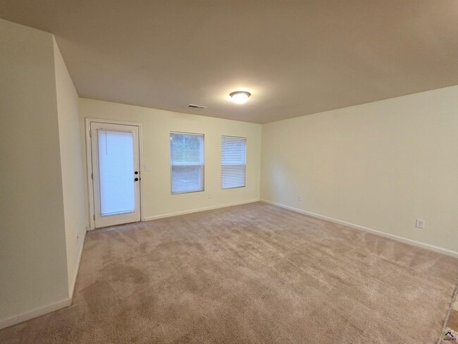 Building Photo - 115 Wynne St