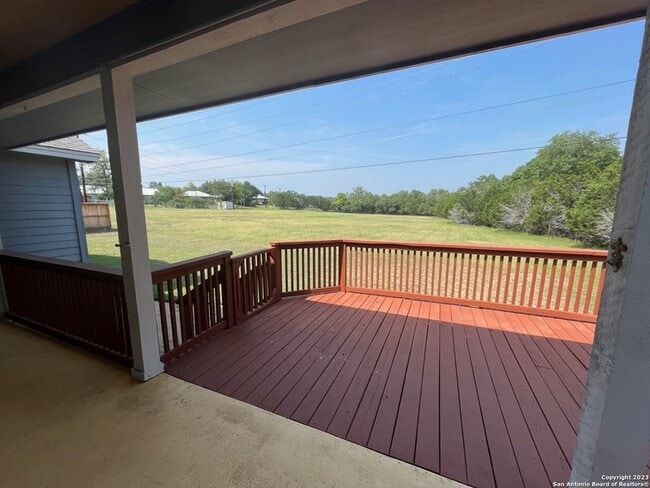 Building Photo - 1835 White Tail Ln